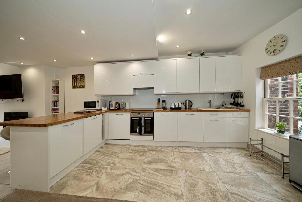 Serviced Apartments Macclesfield Eksteriør billede